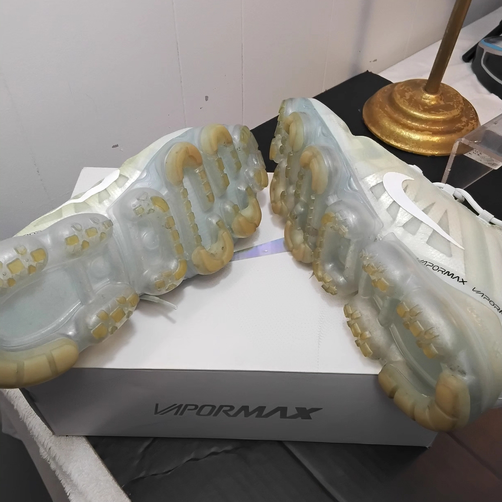 Nike Air White Sneakers - Picture 5 of 5